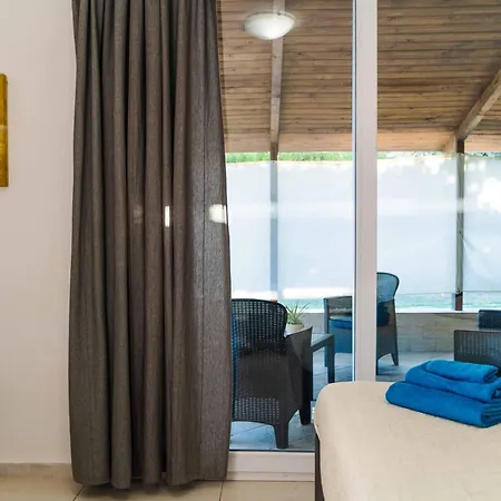 Solaris Villa *